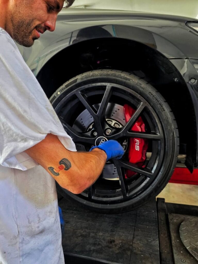 Sostituzione gomme LG Pneumatici Sostituzione gomme LG Pneumatici